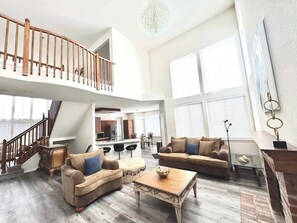 Smart TV, offices - 7BR-5bath-Near ScenicTrail/Easy Access to Downtown (Northglenn)