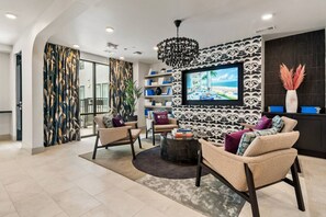 Interior - Downtown Houston | Studio | Shared Pool & Gym (Houston)