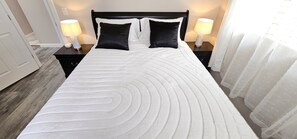 2 chambres, fer et planche à repasser, accès au Wi-Fi (inclus)