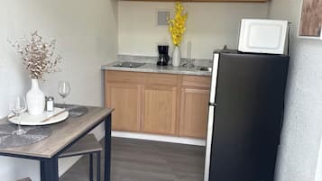 Microwave, stovetop