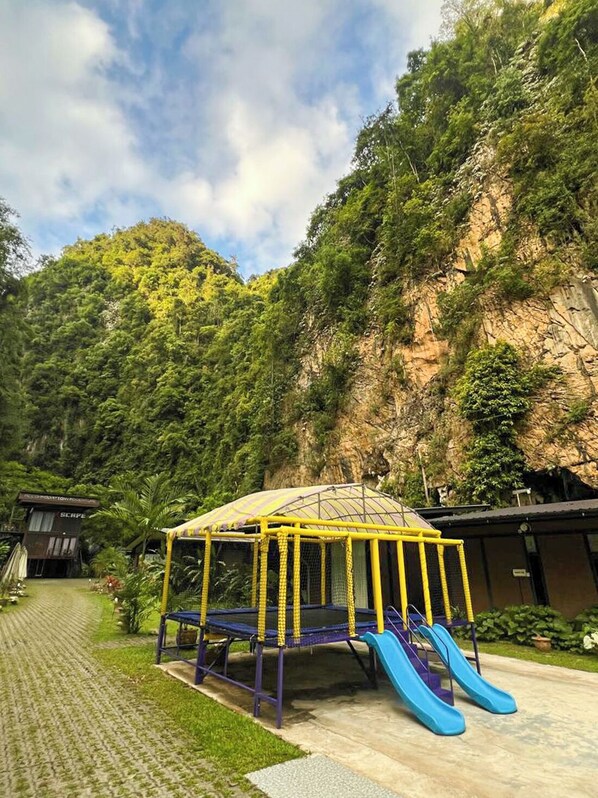 Children's play area - outdoor - XSCAPE TAMBUN (Ipoh)