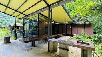 Family Room, Non Smoking, Patio | Terrace/patio