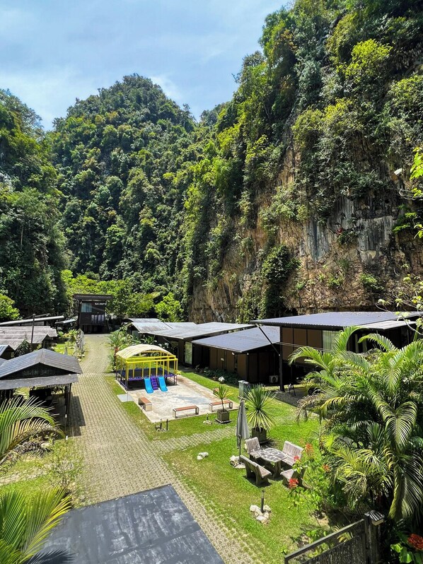 Front of property - XSCAPE TAMBUN (Ipoh)