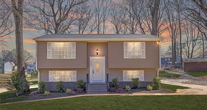 Charlotte 5BR Home Near Uptown