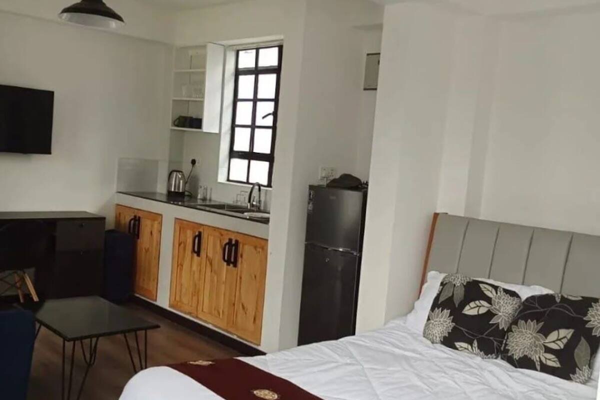 Deluxe Double Room, Garden View | Free WiFi, individually decorated, individually furnished, bed sheets