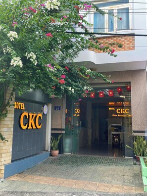 Mặt tiền nơi lưu trú