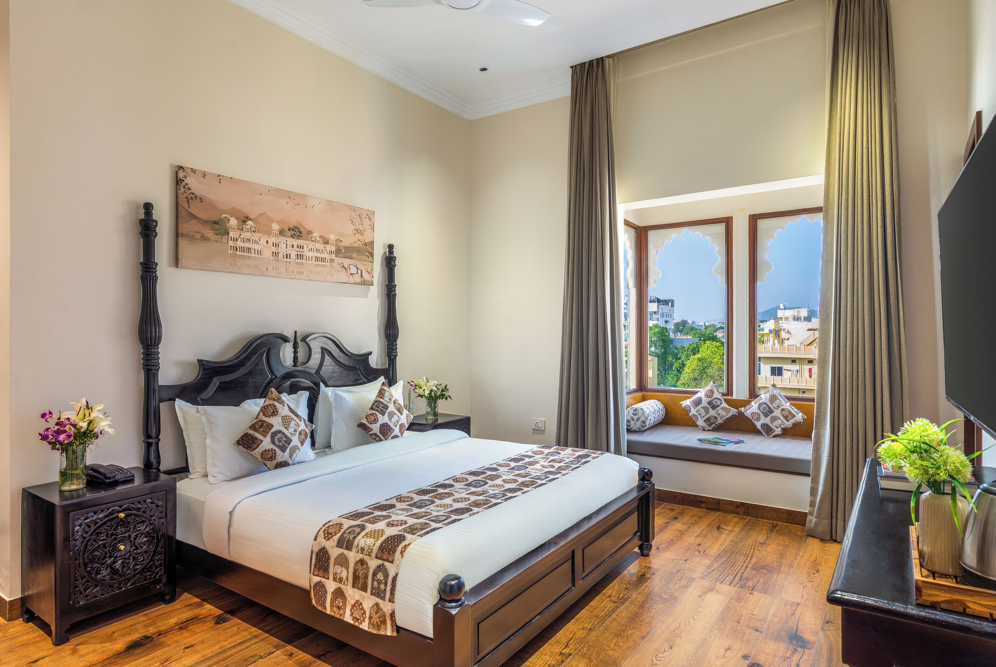 Crown Room With Couple Jacuzzi | Premium bedding, desk, laptop workspace, free WiFi