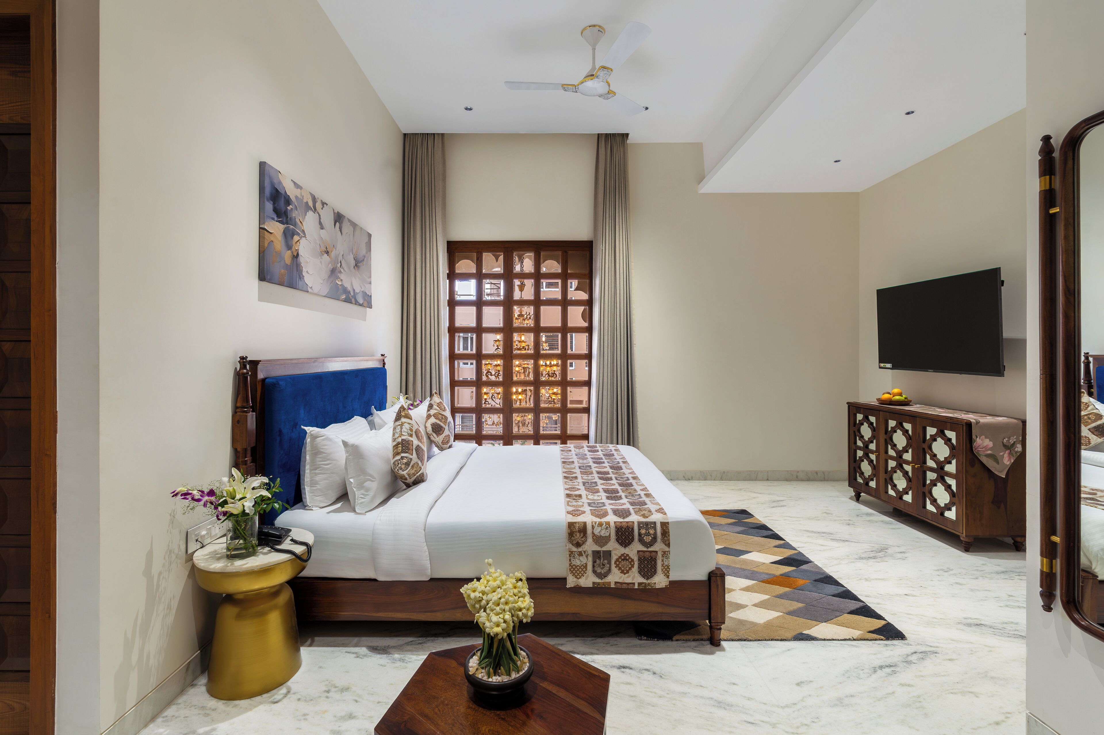 プレミアム ダブルルーム | 高級寝具、デスク、ノートパソコン用作業スペース、WiFi (無料)