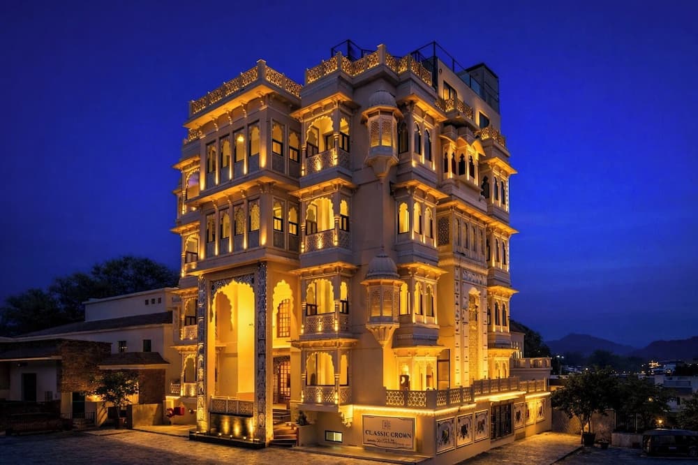 The Classic Crown Udaipur - A Luxury Hotel by Lake Pichola