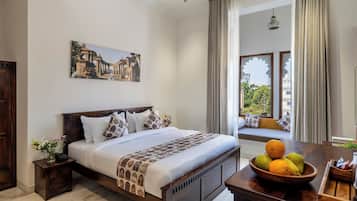 Kamar Standar | Meja kerja, ruang kerja ramah laptop, Wi-Fi gratis, dan seprai linen