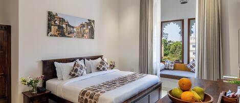 Camera Standard | Una scrivania, postazione laptop, Wi-Fi gratuito, lenzuola