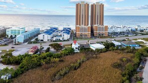 Exterior - Luxury 4BR, Across street from beach, Sleeps 10! (Orange Beach)