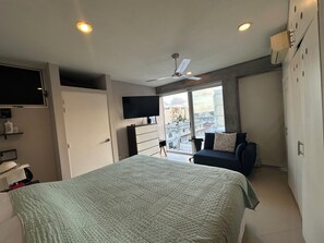 Superior Penthouse, Balcony, City View - 2BR Penthouse with Rooftop Pool (Playa del Carmen)