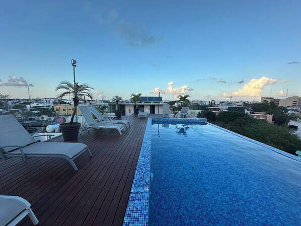 4 outdoor pools - 2BR Penthouse with Rooftop Pool (Playa del Carmen)