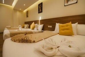 Premium Room, Desert View | Egyptian cotton sheets, premium bedding, minibar, desk - Nefri Pyramids Hotel (Giza)