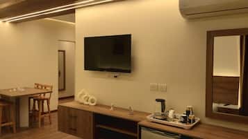 Sábanas de algodón egipcio, ropa de cama de alta calidad y minibar