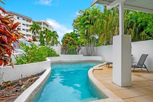 Apartment | Pool | Outdoor pool
