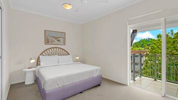 Apartment | 2 bedrooms, iron/ironing board, bed sheets