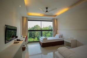 Free WiFi - Chuti Resort Purbachal (Ulukhola)