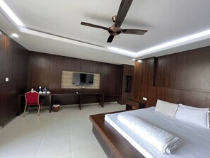 Free WiFi - Chuti Resort Purbachal (Ulukhola)