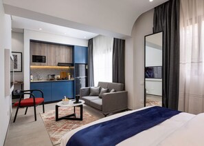 1 bedroom, desk, WiFi, bed sheets