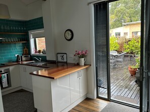 Micro-ondes, four, plaque de cuisson