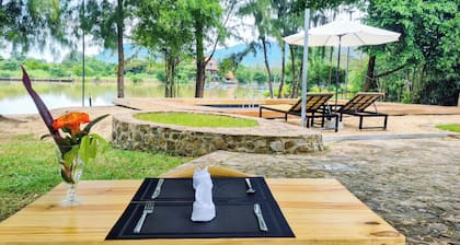 Sun&Roots Lodge Restaurant and Bar