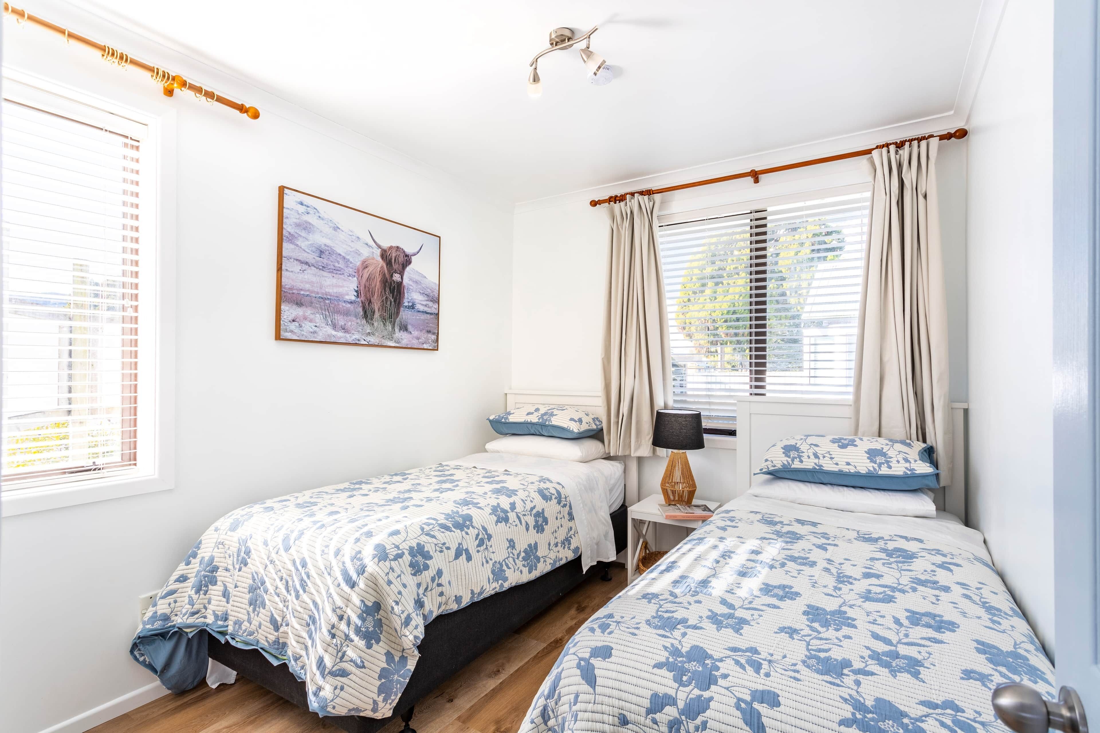 2 bedrooms, iron/ironing board, WiFi