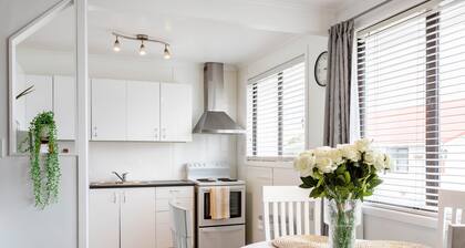 Luxury Two-Bedroom Apartment in Upper Hutt, Central