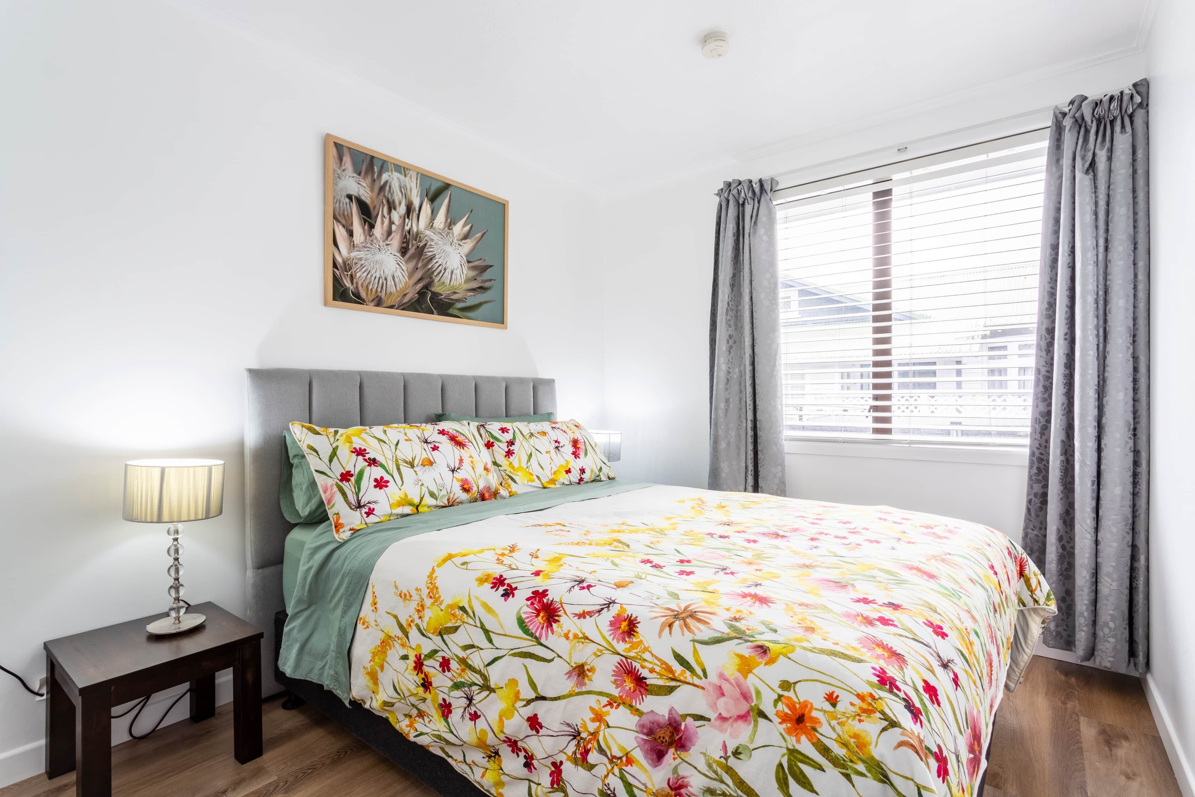 2 室のベッドルーム、アイロン / アイロン台、WiFi、ベッドシーツ