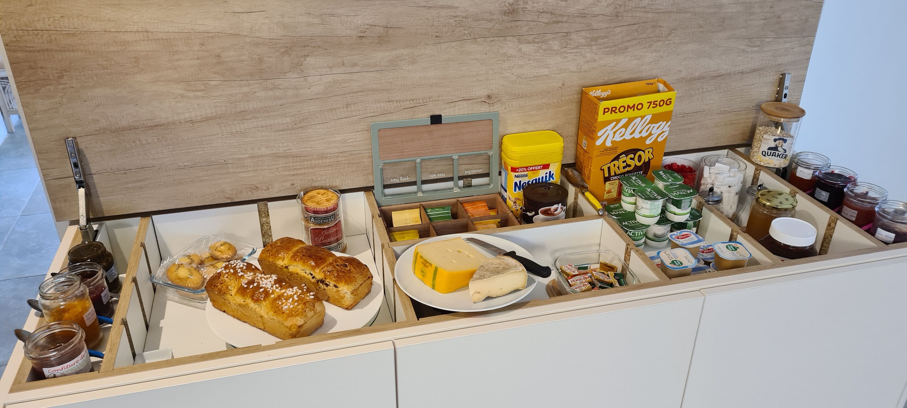 Petit déjeuner buffet compris tous les jours