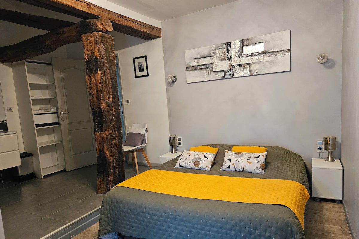 Classic Double Room | Free WiFi
