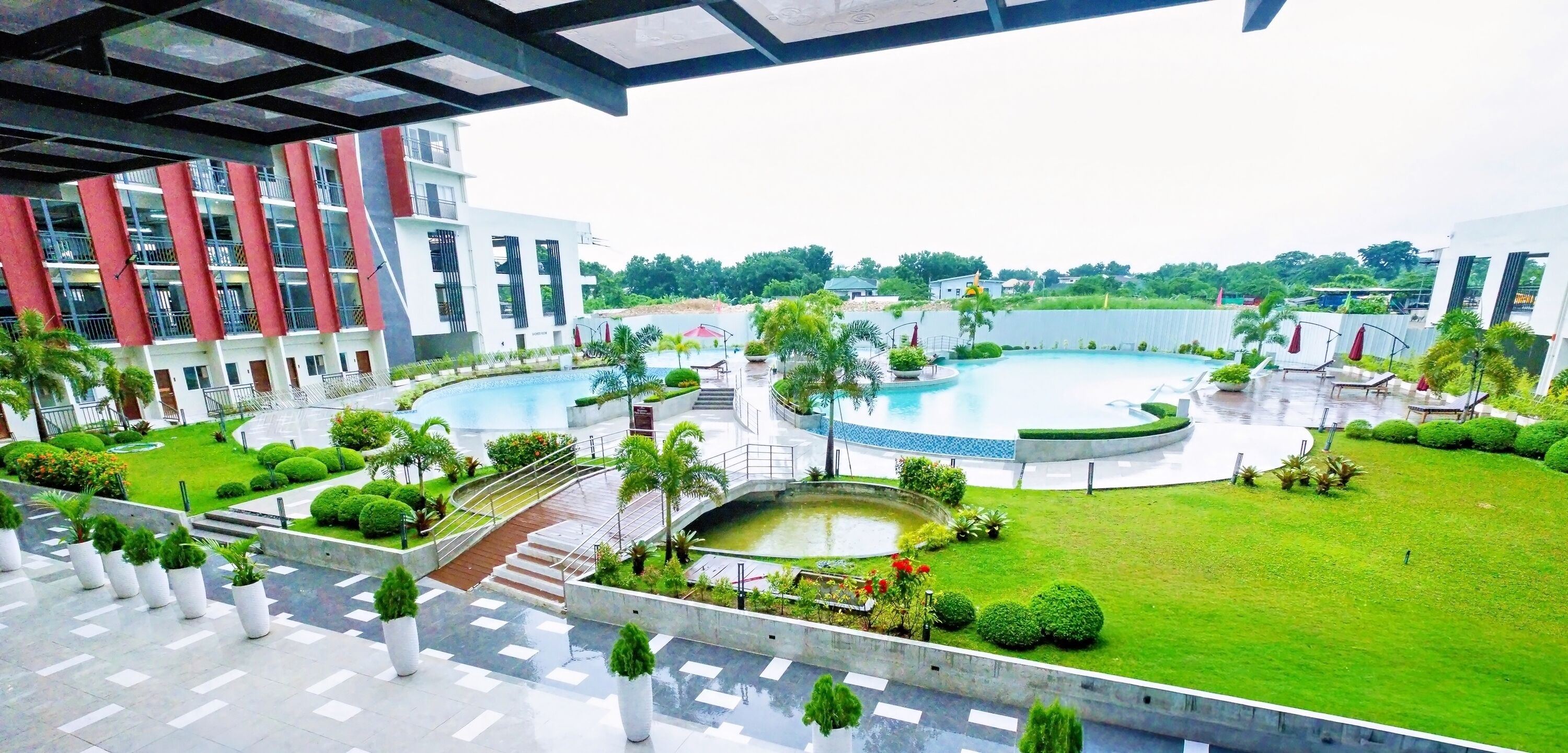 حمّام سباحة خارجي