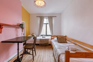 4 Schlafzimmer, Bügeleisen/Bügelbrett, WLAN