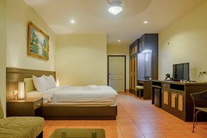 1 bedroom, WiFi, bed sheets