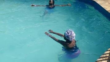 Utomhuspool