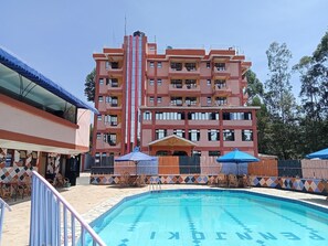 Outdoor pool - Pennjoki Resort (Kakamega)