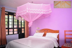 Deluxe Single Room, Pool View | Free WiFi, bed sheets - Pennjoki Resort (Kakamega)