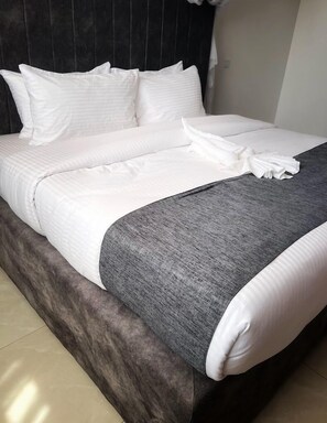 Deluxe Single Room, City View | Free WiFi, bed sheets - Grand Turaco Hotel Kakamega (Kakamega)
