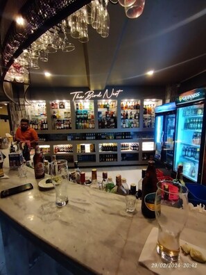 Bar (en el alojamiento)