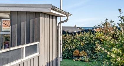 "Skarthi" - 200m from the sea by Interhome