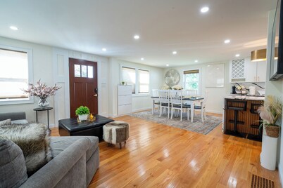 Elegant 4BR/3BR Home w/Yard & 4 Parking in Dedham