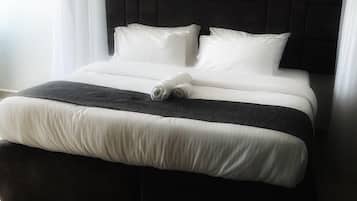 Phòng đôi Deluxe, quang cảnh thành phố | Truy cập Internet không dây miễn phí, bộ trải giường