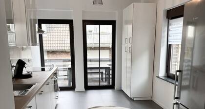 Beautiful Apartment | Cologne | 15 min. Phantasialand