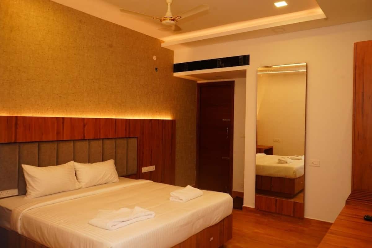 Kamar Double atau Twin Deluks | Meja kerja dan Wi-Fi gratis