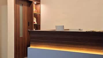Mostrador para check-in y check-out