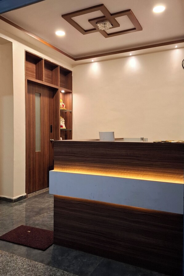 Mostrador para check-in y check-out