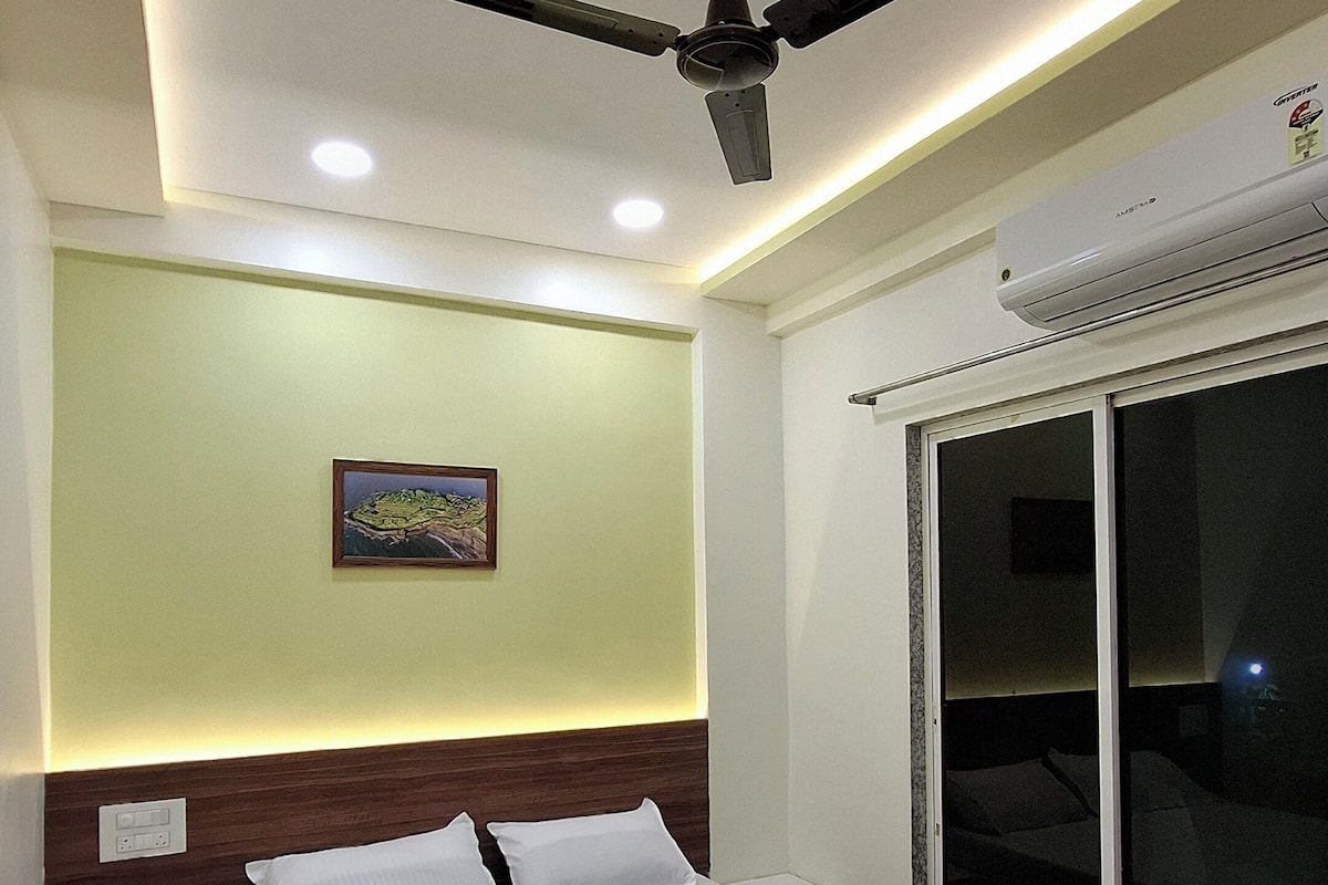 Quarto casal luxo, vista para o jardim | Wi-Fi de cortesia