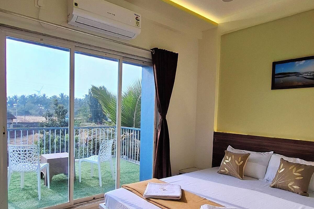 Deluxe Double Room, Garden View