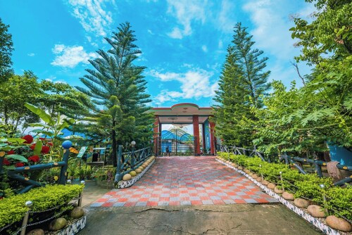 Jaflong Green Resort